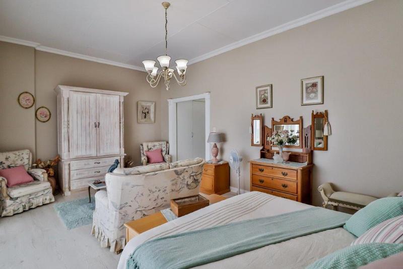 4 Bedroom Property for Sale in Stilbaai Wes Western Cape